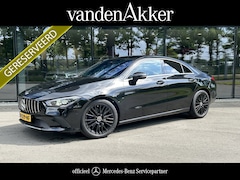 Mercedes-Benz CLA-Klasse - 180 // Sfeerverlichting // Navigatie // AMG-Grille // Camera // 18" Velgen // Spoiler // P