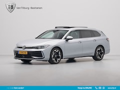Volkswagen Passat Variant - 1.5 eTSI 150pk DSG R-Line Business Panorama Navigatie Trekhaak Camera Carplay Stoelverwarm