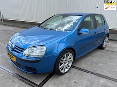 Volkswagen Golf - 1.6 Sportline automaat airco trekhaak