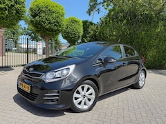 Kia Rio - 1.2 (4 cil.), Clima, Cruise Control, Navigatie, LM-velgen 16", Achteruitrijcamera, Parkeer