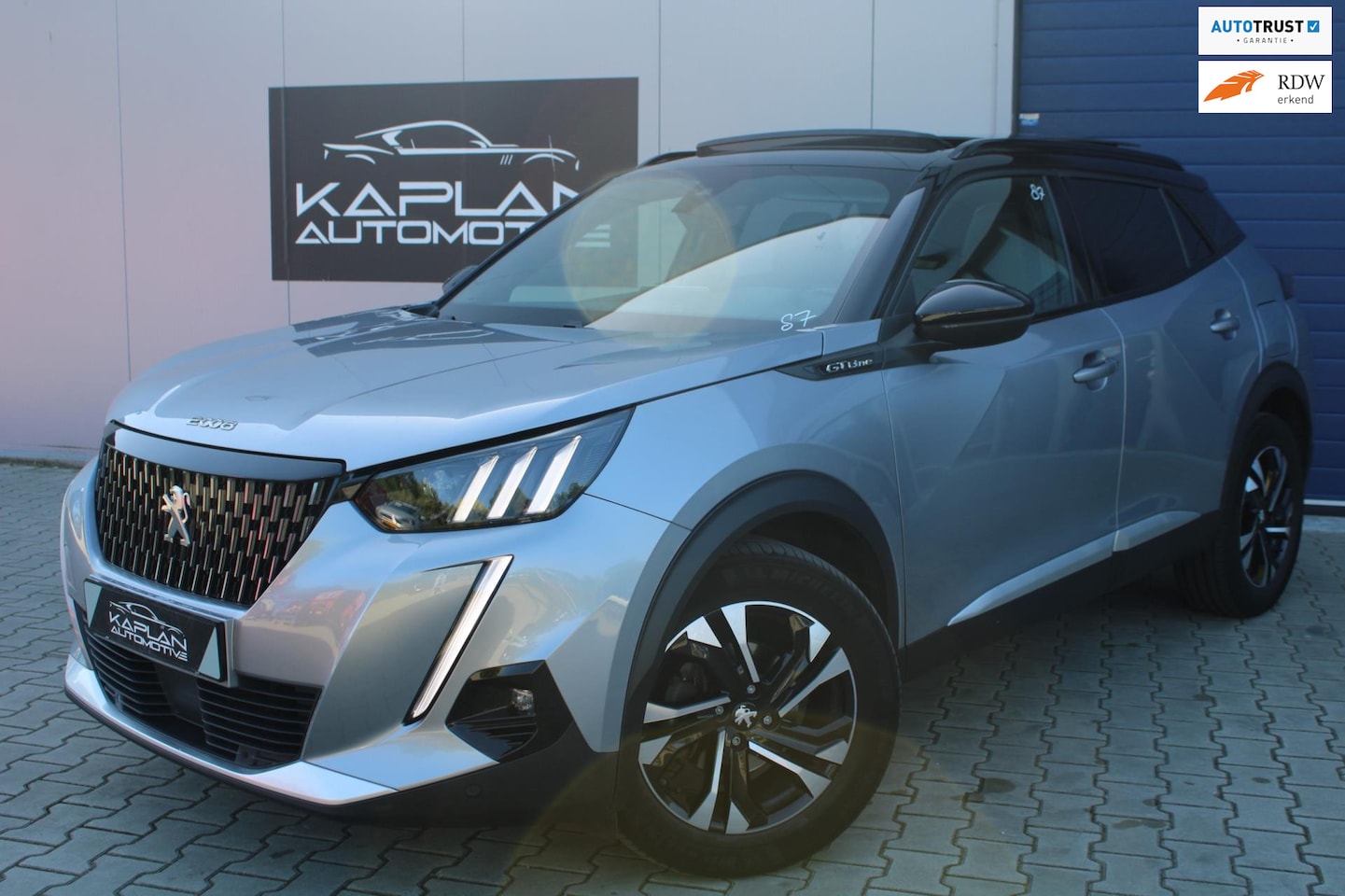Peugeot 2008 - GT 131PK Pano Navi AUT. 360Cam Garantie CarPlay Sfeerverlichting BTW - AutoWereld.nl