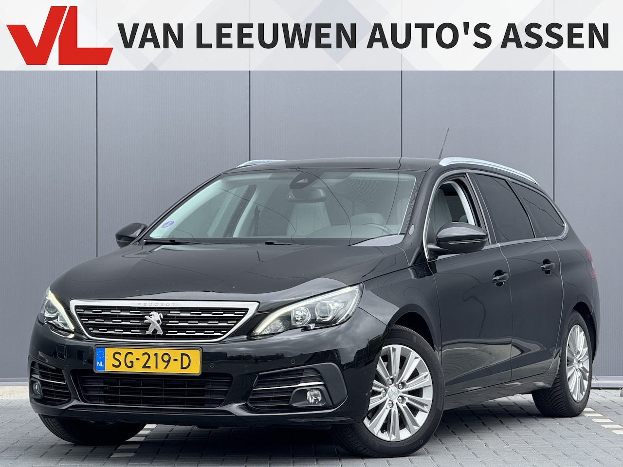 Peugeot 308 SW - 1.2 PureTech Blue Lease Premium | Full option | Automaat | Keyless | massage - AutoWereld.nl