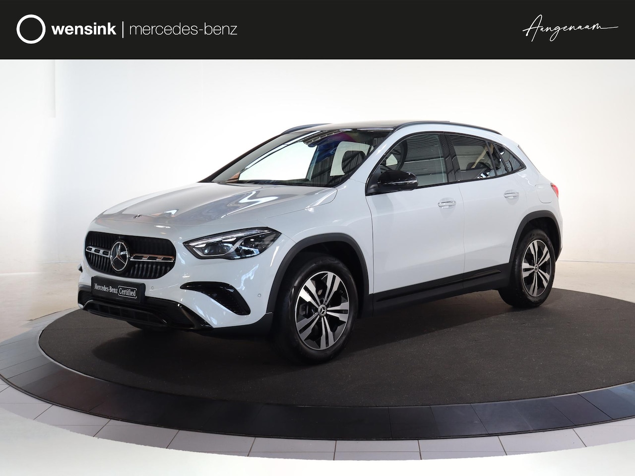 Mercedes-Benz GLA-Klasse - 250 e Luxury Line | Panoramadak | Trekhaak wegklapbaar | Multibeam | Night pakket | 360 ca - AutoWereld.nl