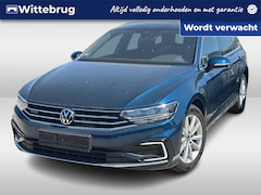Volkswagen Passat Variant - 1.4 TSI PHEV GTE Business / Panoramadak / Standkachel / Virtual Cockpit / Elek Achterklep