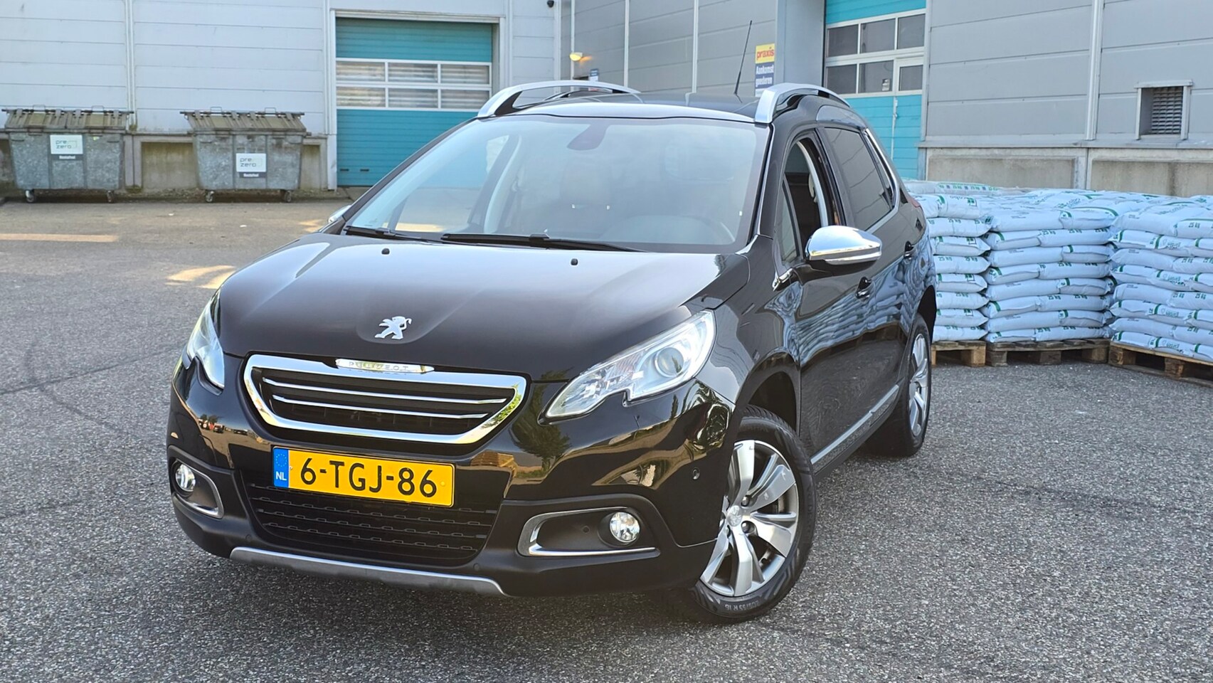 Peugeot 2008 - 1.2 VTi Allure Pack Premium Plus 1.2 VTi Allure Pack Premium Plus - AutoWereld.nl
