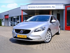 Volvo V40 - 1.6 T2 Summum Navi|Leder|Clima|LMV