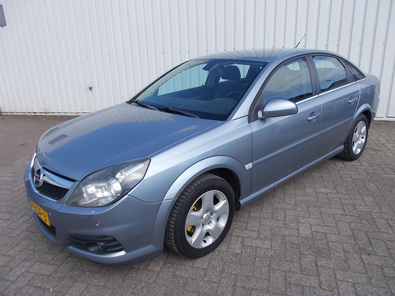 Opel Vectra GTS - 1.9 CDTi Executive 1.9 CDTi Executive ( APK KEURING BIJ AFLEVERING ) - AutoWereld.nl
