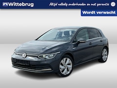 Volkswagen Golf - 1.5 eTSI 150pk DSG Style / Panorama dak / Camera / Head-up display / Memory Seat / IQ LED