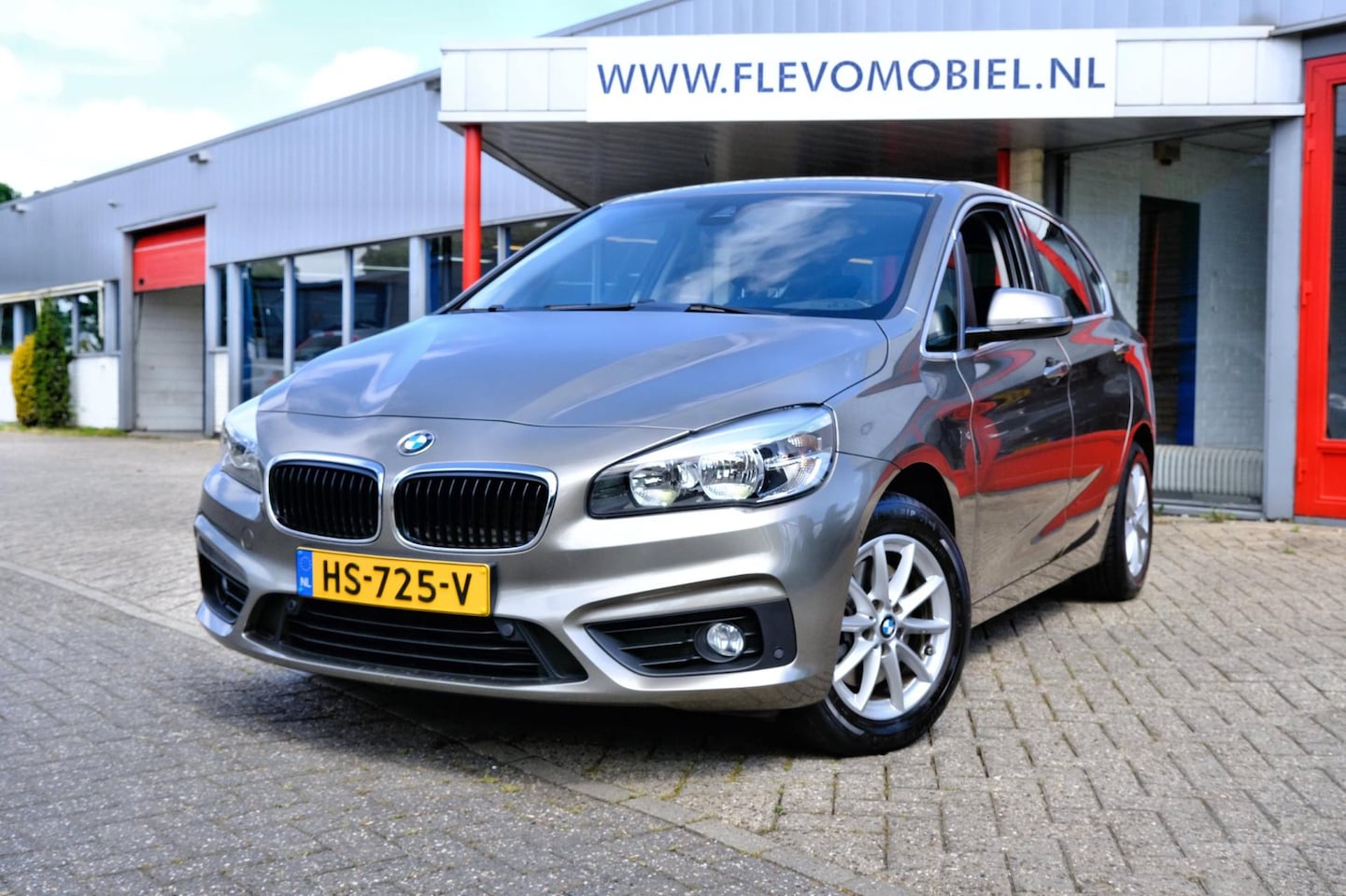 BMW 2-serie Active Tourer - 218i Essential Aut. Navi|Clima|1e Eig|PDC|LMV - AutoWereld.nl
