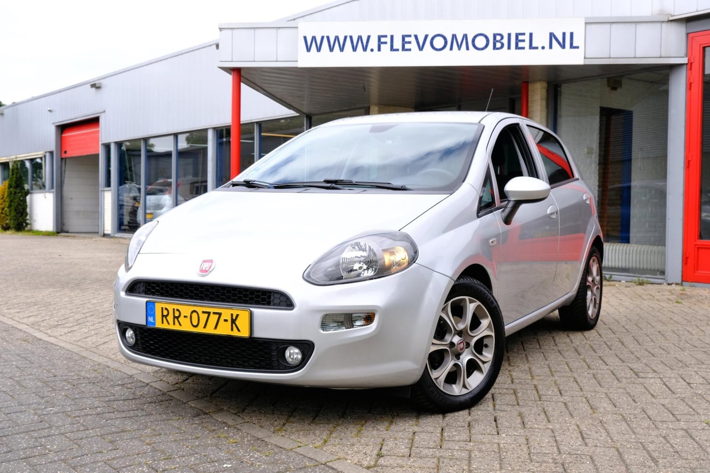 Fiat Punto Evo - 0.9 TwinAir Sempre Navi|Clima|LMV|Cruise - AutoWereld.nl