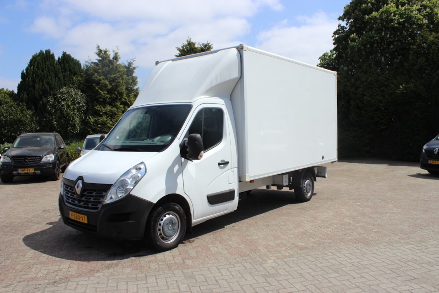 Renault Master - T35 2.3 dCi L3H2 T35 2.3 DCI L3H2 - AutoWereld.nl
