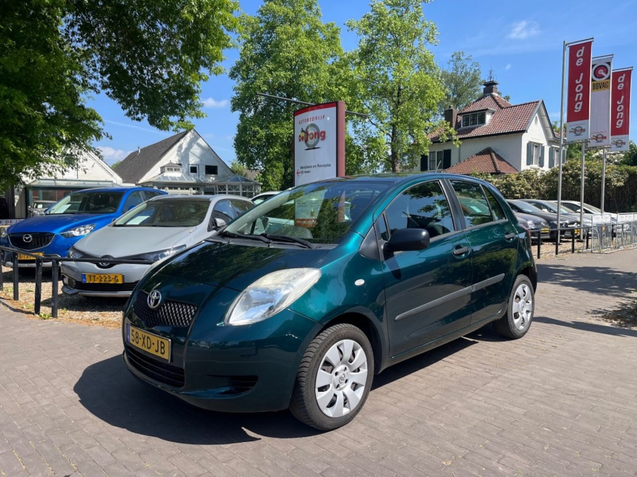 Toyota Yaris - 1.3 VVTI TERRA 5-DEURS / ELEK. RAMEN / RADIO-CD / METALLIC LAK - AutoWereld.nl