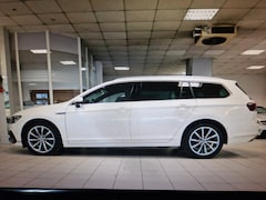 Volkswagen Passat - 1.4TSI Hybrid GTE Pano. Leder IQ light Navi ADCR 360gr.Cam