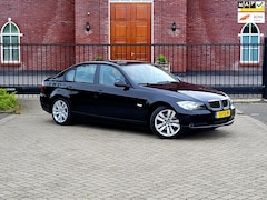 BMW 3-serie - 318i High Executive / Leer / Airco / 6bak / Nap