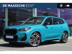 BMW X1 - sDrive18i M Sport Automaat / Trekhaak / Sportstoelen / Adaptieve LED / M Adaptief onderste