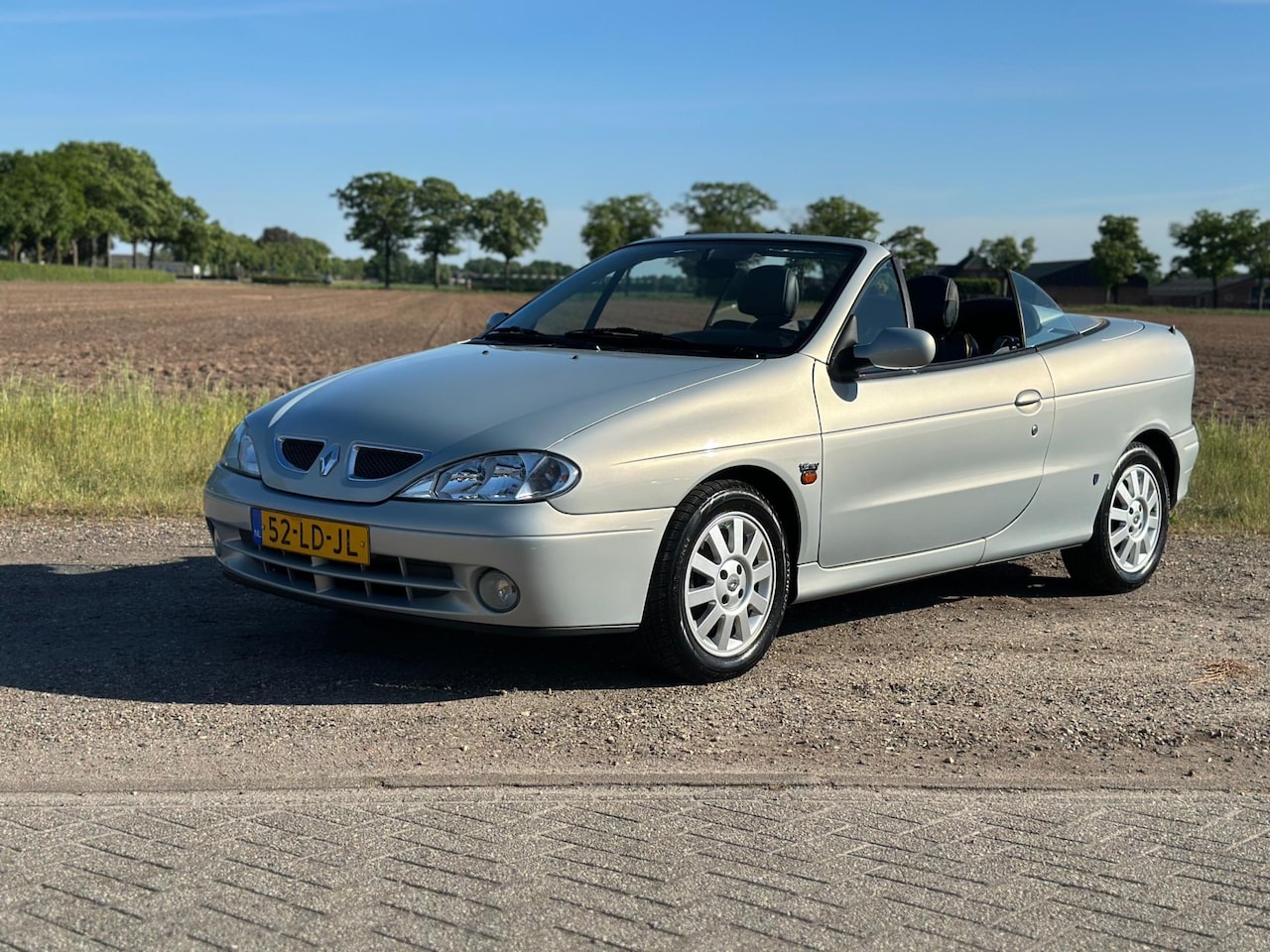 Renault Mégane Cabrio - 1.6-16V Privilège 1.6-16V Privilège - AutoWereld.nl