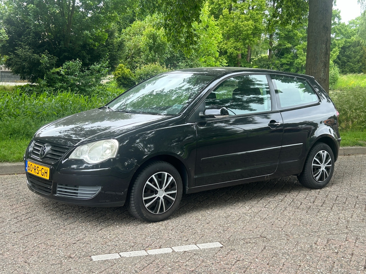 Volkswagen Polo - 1.4-16V Turijn facelift! NAP! Zuinig! Rijdt super! Stuurbekrachtiging! Centrale deurvergre - AutoWereld.nl