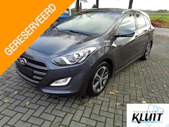 Hyundai i30 Wagon - 1.6 GDi Automaat Achteruitrijcamera 1e Eigenaar i30 Wagon 1.6 GDi Automaat Achteruitrijcam
