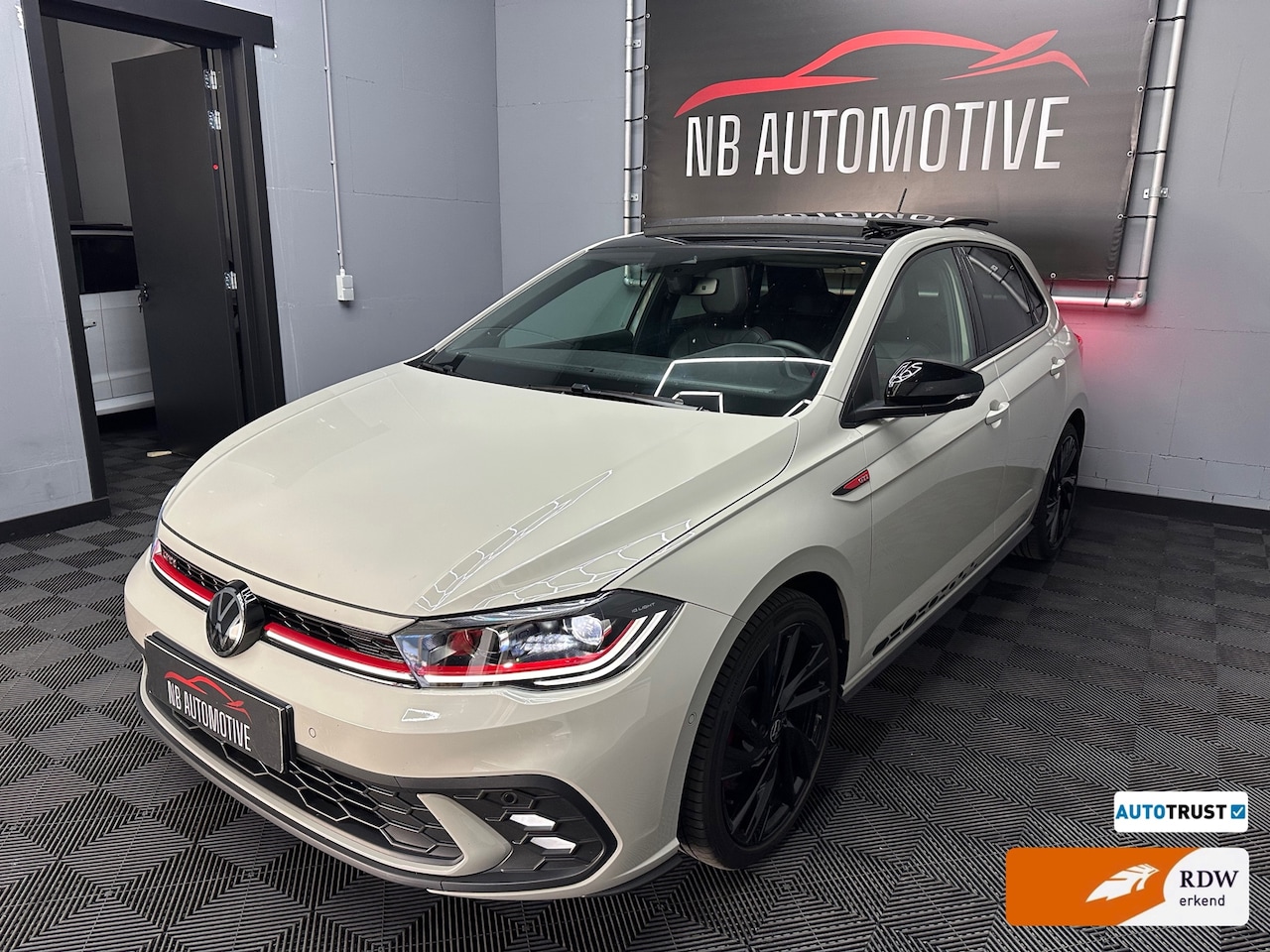 Volkswagen Polo - 2.0 GTI Edition 25 - AutoWereld.nl