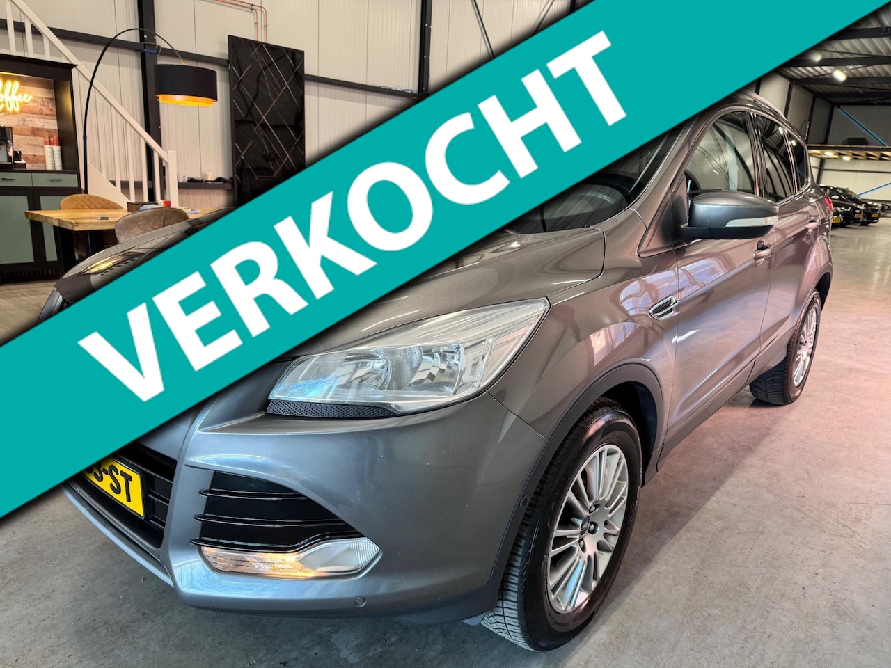 Ford Kuga - 1.6 Titanium 2014 Airco Nette Auto Trekhaak - AutoWereld.nl