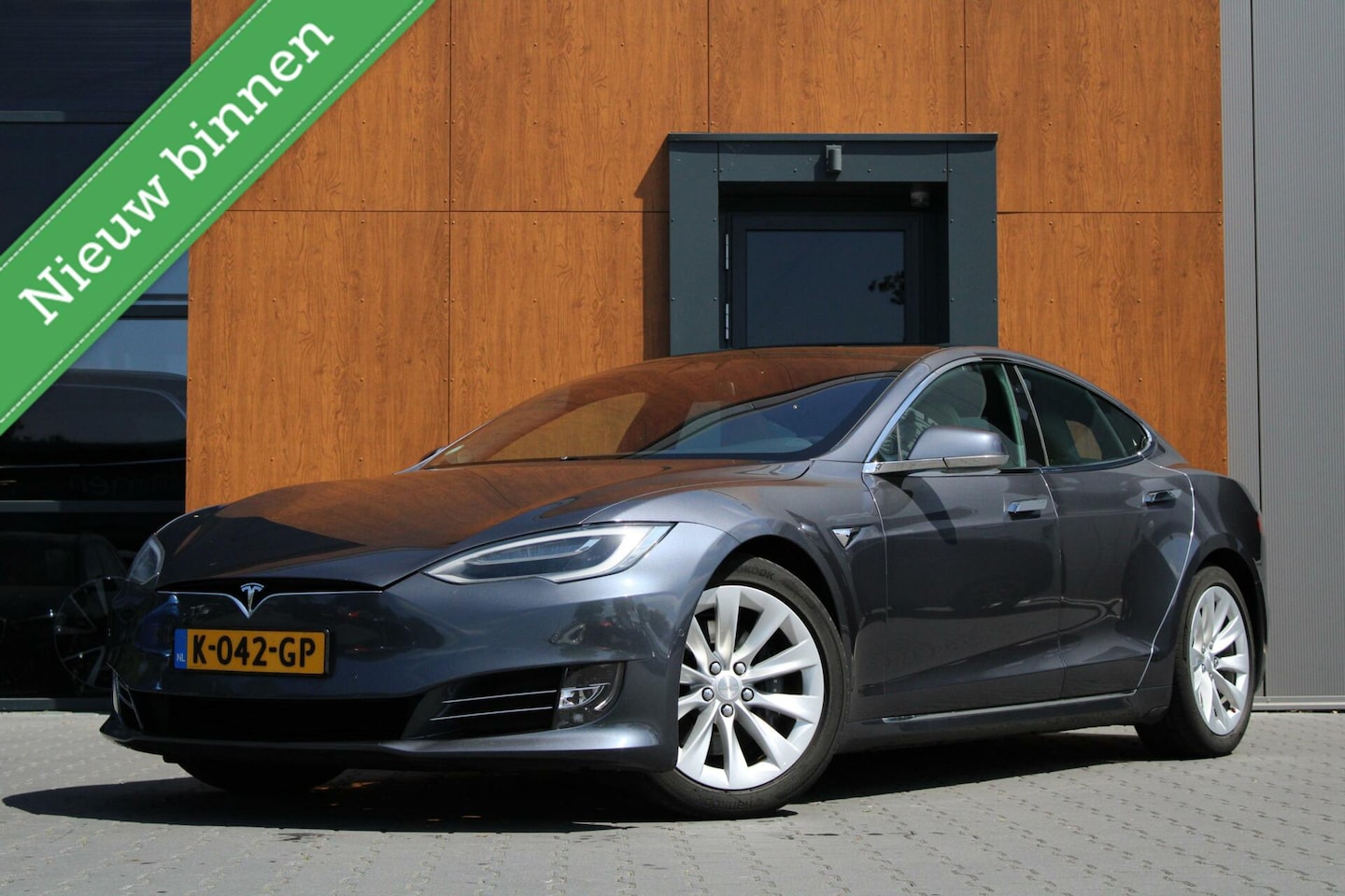 Tesla Model S - Long Range Plus | Zeer netjes - AutoWereld.nl