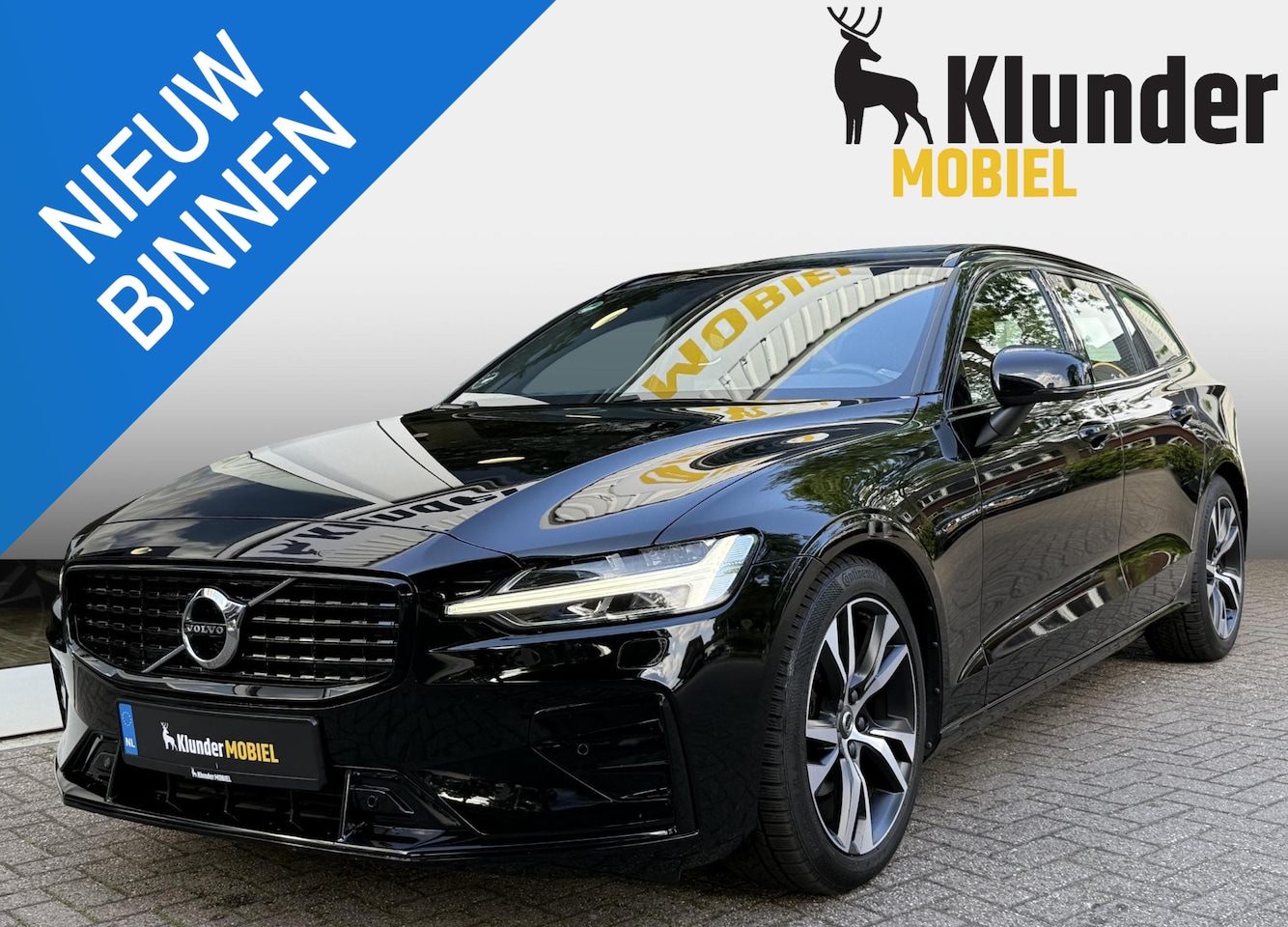 Volvo V60 - 2.0 B4 R-Design |Panorama|Camera|35.407km| - AutoWereld.nl