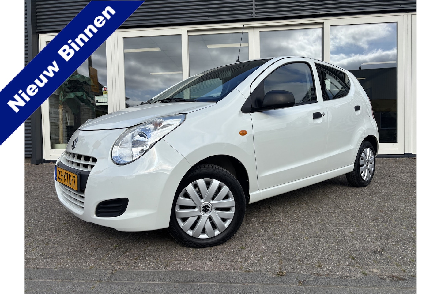 Suzuki Alto - 1.0 Comfort 1.0 Comfort, CarPlay, Airco, 6 maanden Garantie, Nieuwe APK + Beurt - AutoWereld.nl