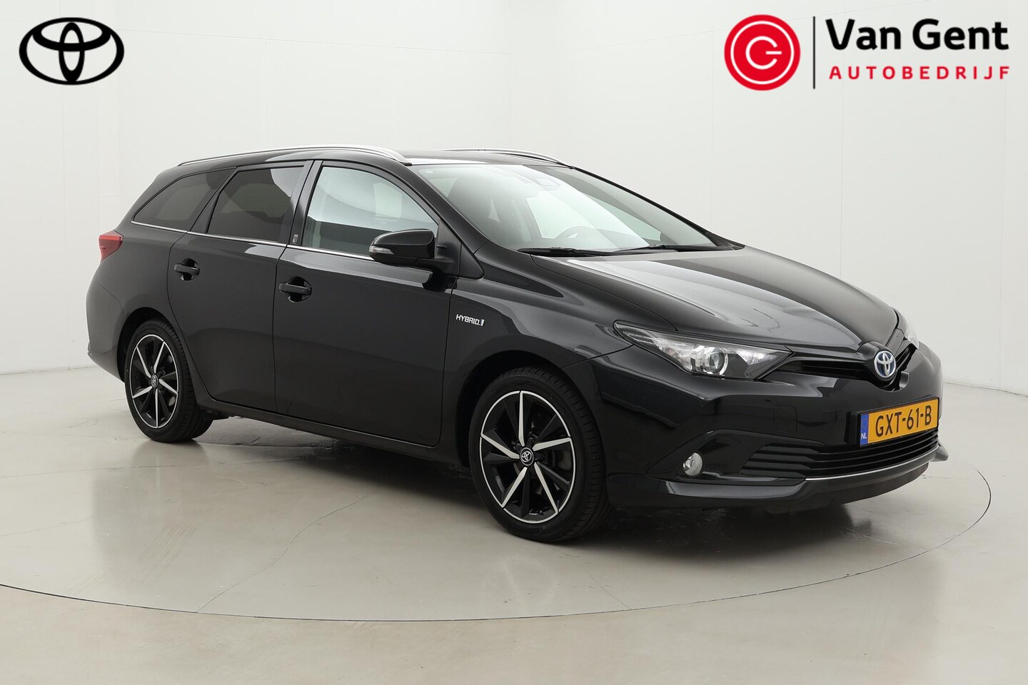 Toyota Auris Touring Sports - 1.8 Hybrid Dynamic | Stoelverwarming | Keyless | Cruise | Clima | Camera | 17 inch | Bluet - AutoWereld.nl