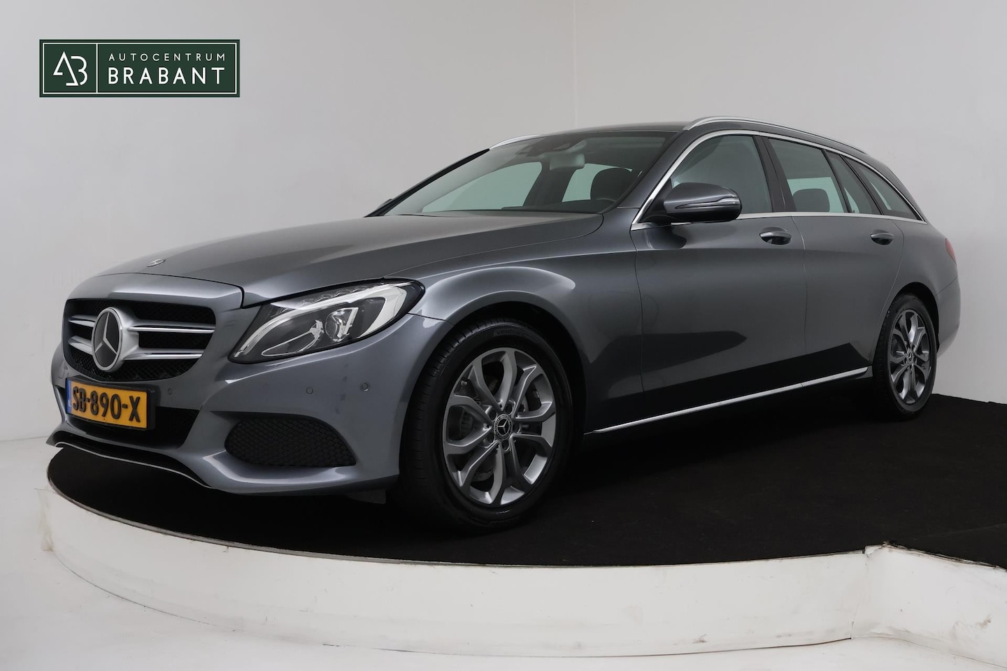 Mercedes-Benz C-klasse Estate - 180 Premium Plus (PARKEERSENSOREN, LANE-ASSIST, CRUISE, ACHTERUITRIJCAMERA, ELEKTR STOELEN - AutoWereld.nl