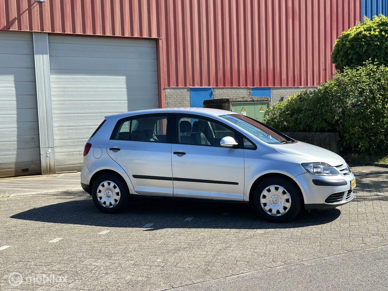 Volkswagen Golf - 1.6 Turijn / Airco/ Nieuwe APK / Trekhaak - AutoWereld.nl