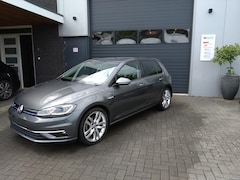 Volkswagen Golf - 1.5 TSI Highline
