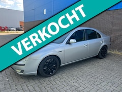 Ford Mondeo - 2.0-16V Platinum |APK:NIEUW | Stoelverwarming | Cruise Control | Climate Control | Navi |