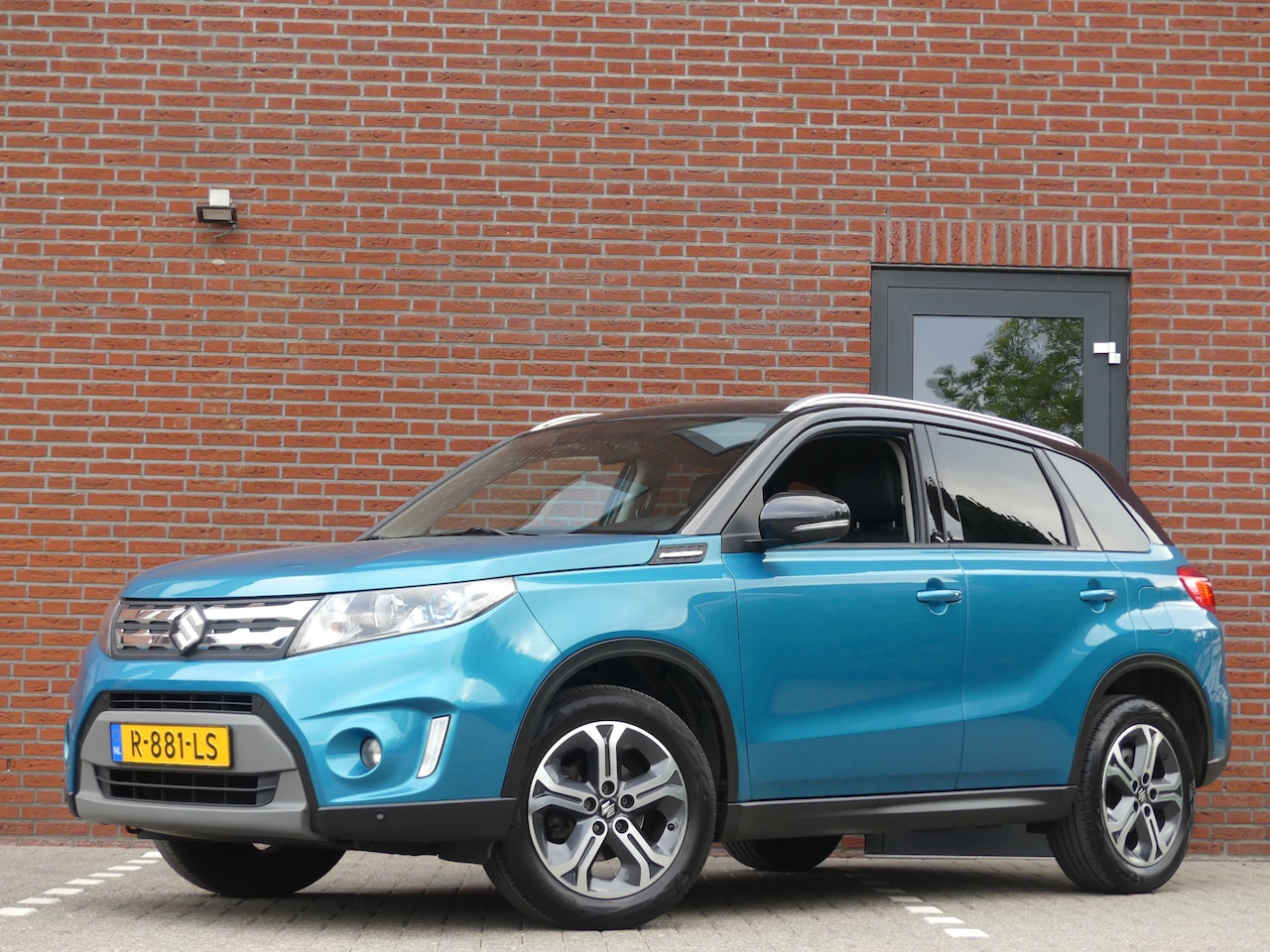 Suzuki Vitara - 1.6 High Executive / Trekhaak - AutoWereld.nl
