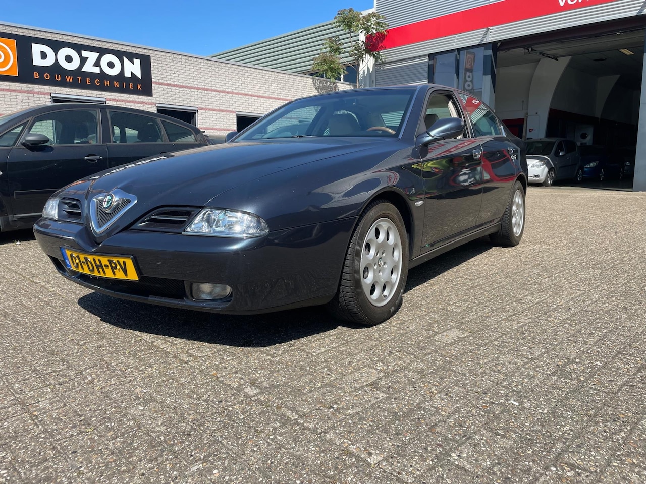 Alfa Romeo 166 - 2.5 V6 Sportronic leer navi weinig km - AutoWereld.nl