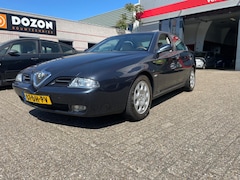 Alfa Romeo 166 - 2.5 V6 Sportronic leer navi weinig km