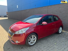 Peugeot 208 - 1.2 VTi Access | Navi | Achteruitrijcamera | Cruise Control | Parkeersensoren Voor/Achter