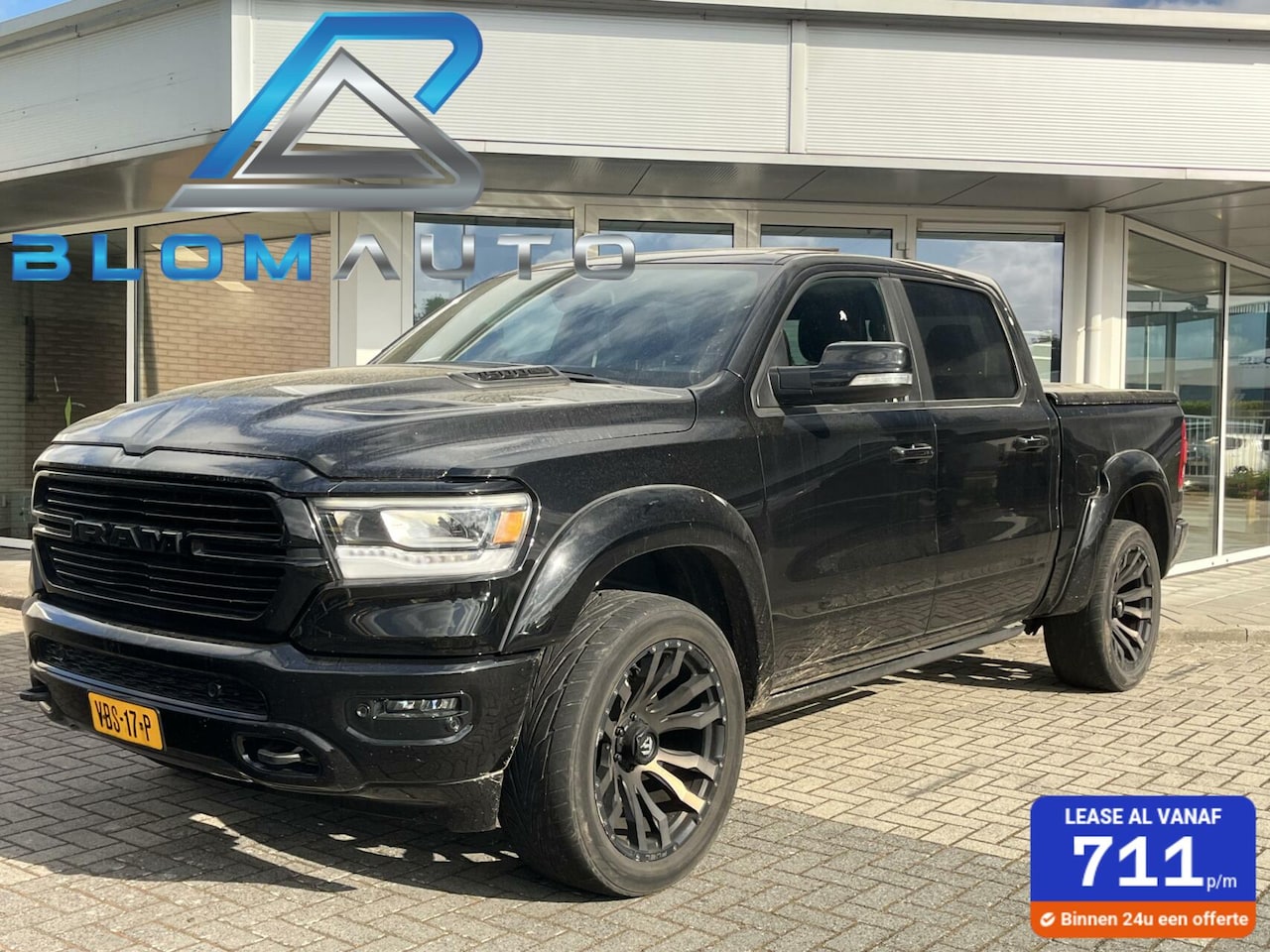 Dodge Ram 1500 - 4X4 5.7 V8 4x4 PANO+LUCHT+22INCH+WIDEBODY - AutoWereld.nl