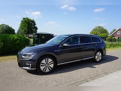 Volkswagen Passat Variant - 1.4 TSI GTE Highline vitrual cockpit