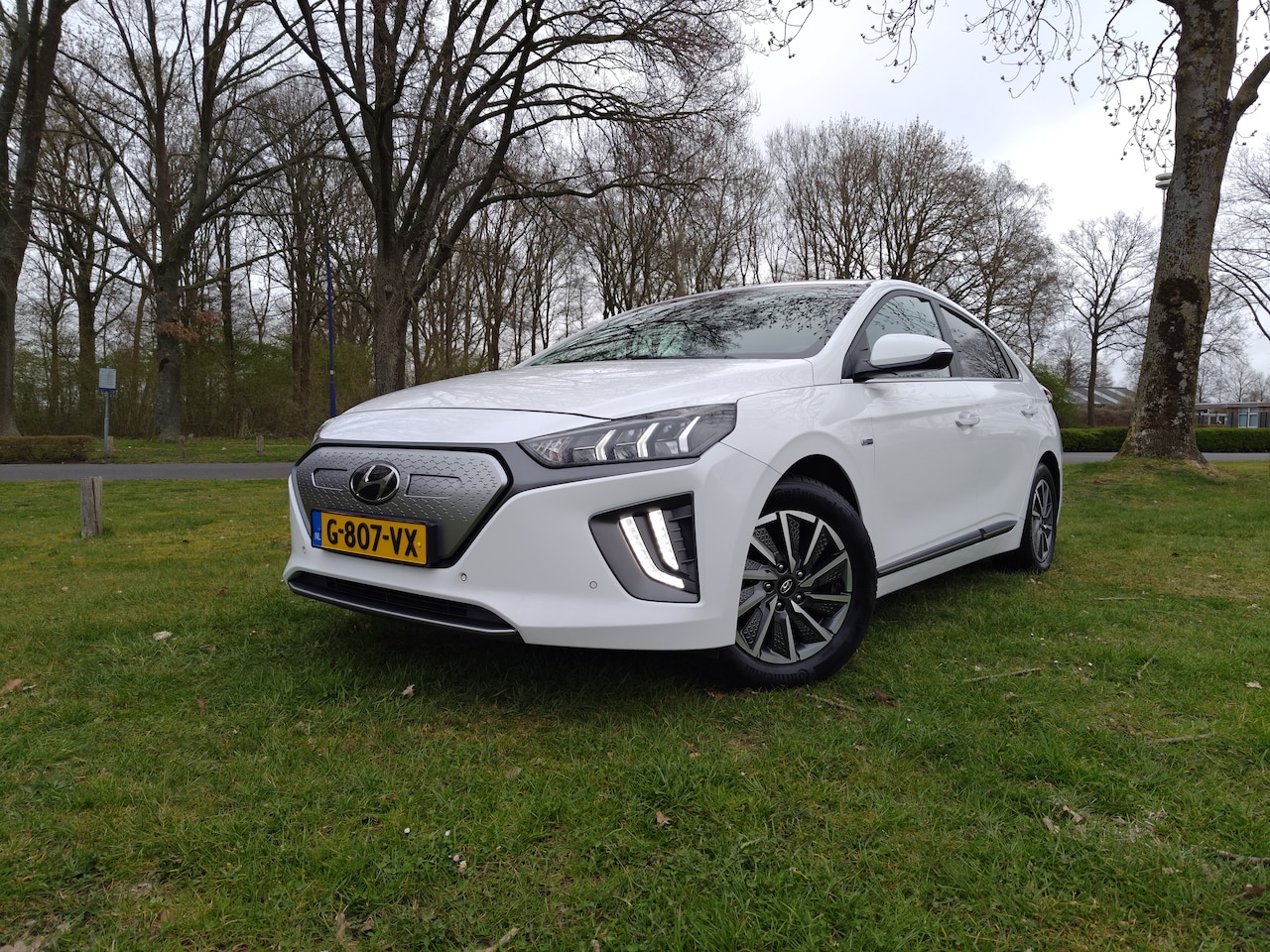 Hyundai IONIQ - Premium EV 300km bereik incl. accu rapport - AutoWereld.nl