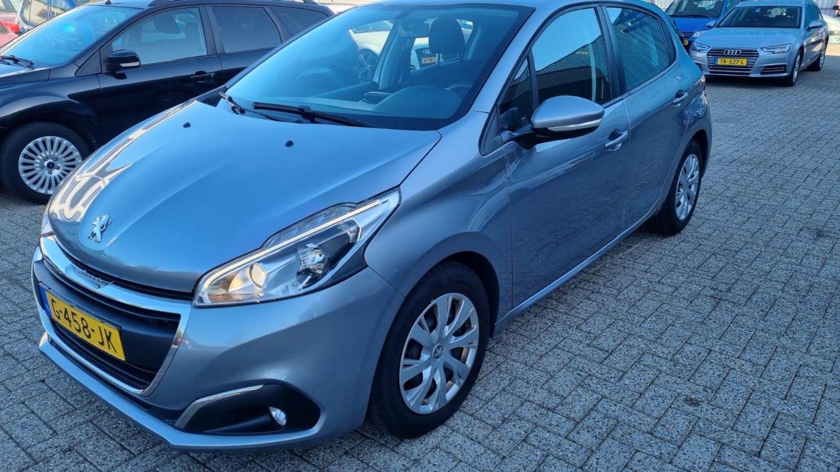 Peugeot 208 - 1.2 PureTech Blue Lease Active 1.2 PureTech Blue Lease Active - AutoWereld.nl