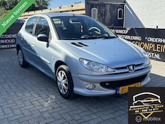 Peugeot 206 - 1.4 Forever