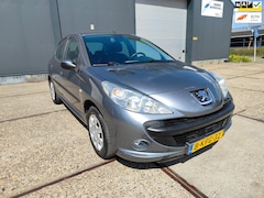 Peugeot 206 - 1.1 XR ( Airco en 5 Drs )