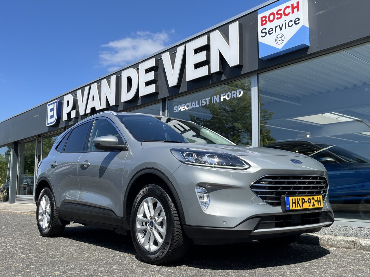 Ford Kuga - 2.5 PHEV Titanium X 225pk/165kW e-CVT Automaat | Afneembare trekhaak | Winter Pack | Digit - AutoWereld.nl