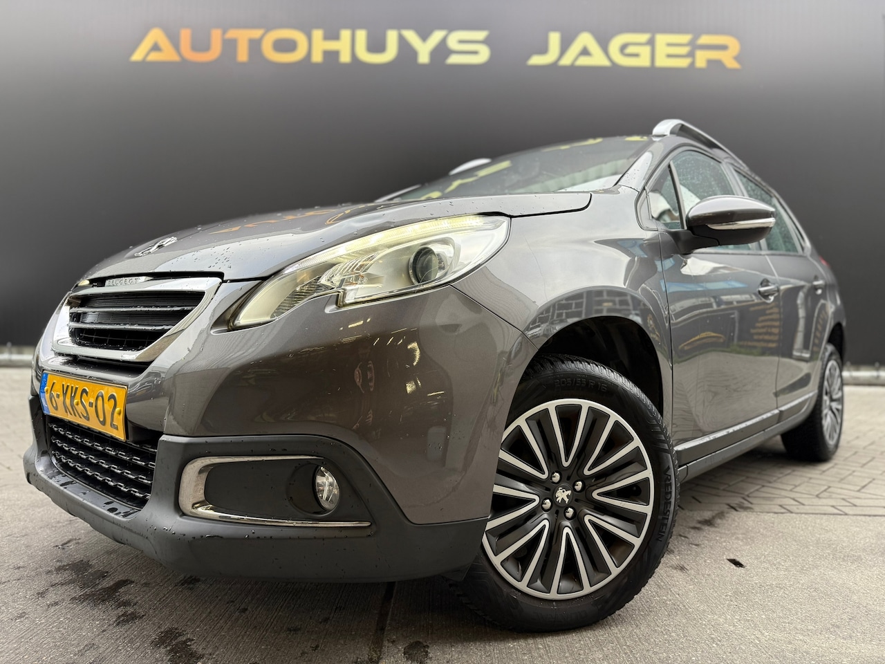 Peugeot 2008 - 1.2 VTi Active Pack Premium|Panoramadak| - AutoWereld.nl