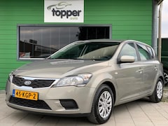 Kia Cee'd - 1.4 CVVT X-tra | Met Nieuwe APK | Airco | Trekhaak |