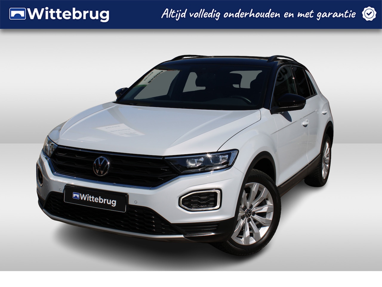 Volkswagen T-Roc - 1.5 TSI 150pk Sport DSG Automaat / Panorama dak / Keyless / Navi / Camera / Parkeersensore - AutoWereld.nl