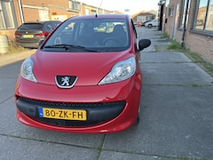 Peugeot 107 - 1.0-12V XR