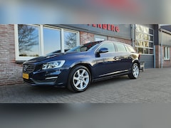 Volvo V60 - 1.6 T3 Momentum Trekhaak Automaat Navigatie NAP Airco Cruise Control