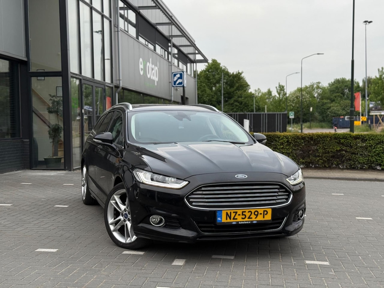 Ford Mondeo Wagon - 2.0 TDCi Vignale (bj 2016) 210PK AUTOMAAT|XENON|CAMERA|LUXE - AutoWereld.nl