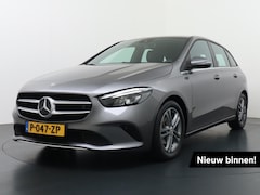 Mercedes-Benz B-klasse - 180 Launch Edition Style | Achteruitrij Camera | Parkeersensoren voor + achter | Stoelverw